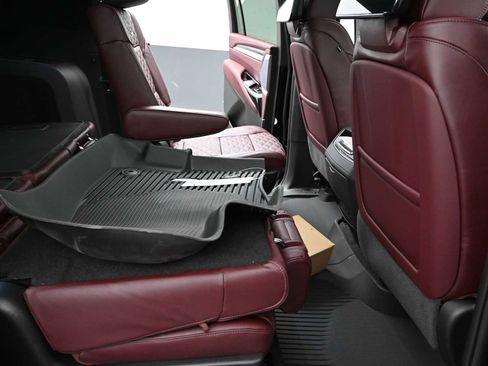 New 2026 Cadillac Escalade ESV Sport image 25