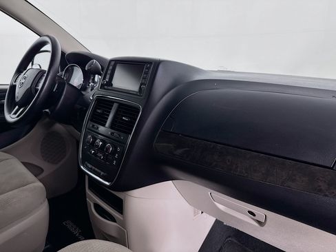 Used 2017 Dodge Grand Caravan SE w/ Power Window Group FWD image 27