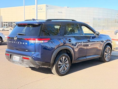 Certified 2024 Nissan Pathfinder SV FWD image 8