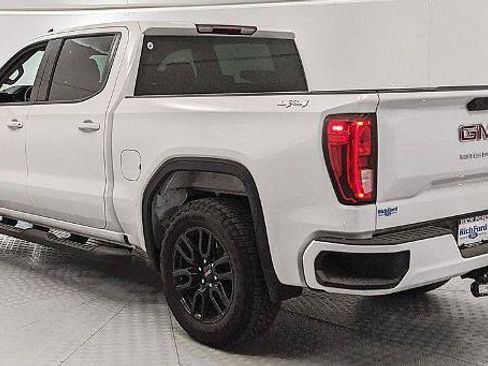 Used 2026 GMC Sierra 1500 Elevation w/ Elevation Select Package AWD/4WD image 4