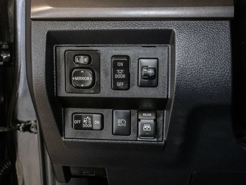 Used 2019 Toyota Tundra SR5 w/ TRD Off Road Package AWD/4WD image 12