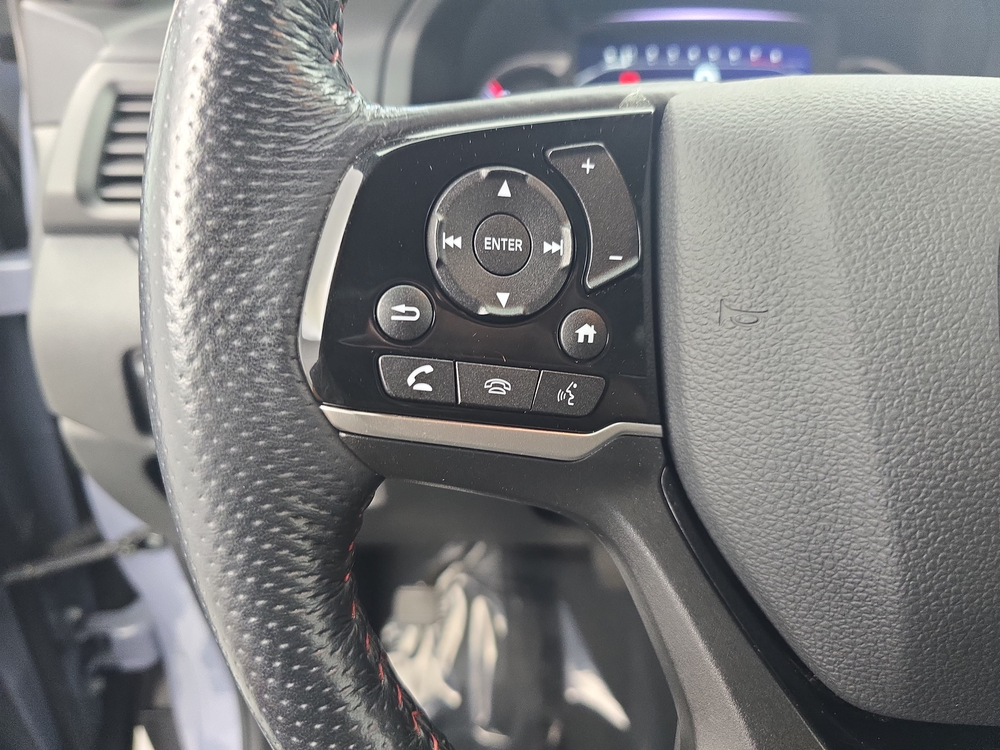 Used 2024 Honda Passport Black Edition image 17