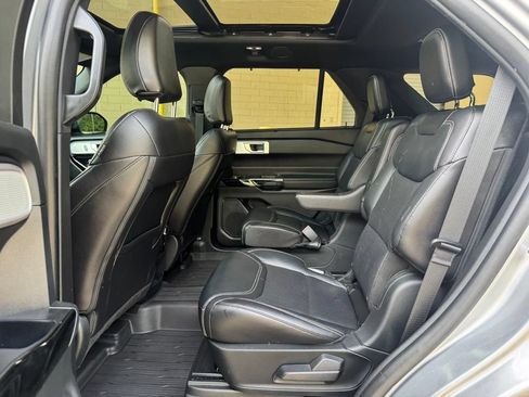 Used 2021 Ford Explorer ST w/ Equipment Group 401A AWD/4WD image 22