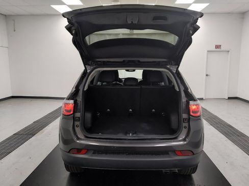 Used 2020 Jeep Compass Limited AWD/4WD image 29
