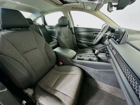 Used 2024 Honda Accord EX image 29