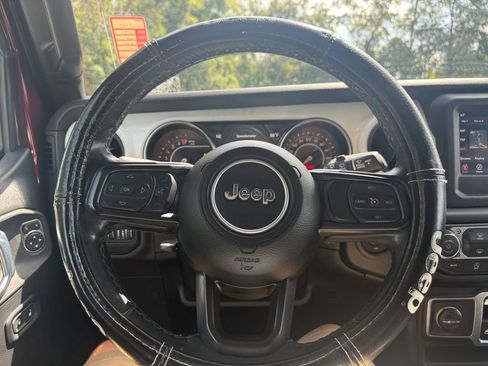 Used 2021 Jeep Wrangler Sport AWD/4WD image 21