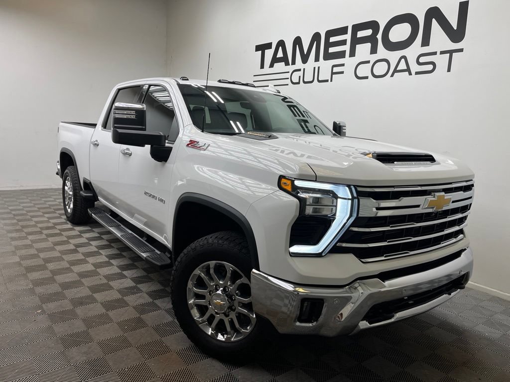 Used 2025 Chevrolet Silverado 2500 LTZ w/ LTZ Premium Package AWD/4WD image 1