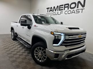 Used 2025 Chevrolet Silverado 2500 LTZ w/ LTZ Premium Package AWD/4WD video 1