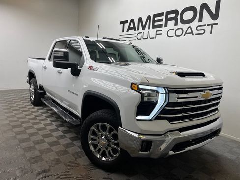 Used 2025 Chevrolet Silverado 2500 LTZ w/ LTZ Premium Package AWD/4WD image 1