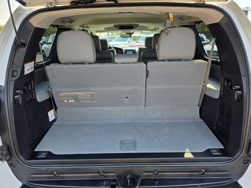Used 2018 Toyota Sequoia Platinum AWD/4WD image 26