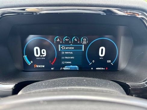 Used 2022 Ford F150 Lariat w/ Equipment Group 502A High AWD/4WD image 8