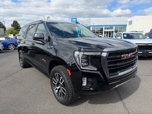 Used 2024 GMC Yukon XL AT4 w/ Technology Package AWD/4WD image 1