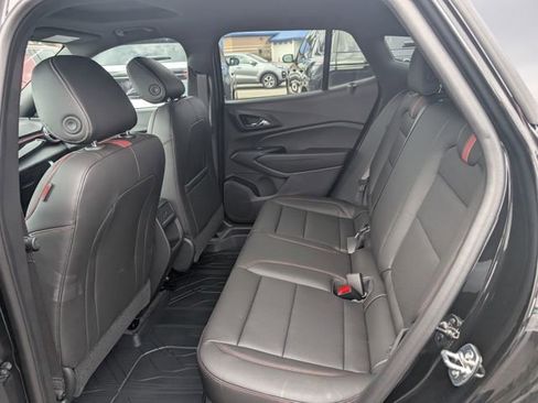 New 2026 Chevrolet Trax RS w/ Sunroof Package FWD image 9