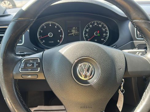 Used 2014 Volkswagen Jetta SE FWD image 21