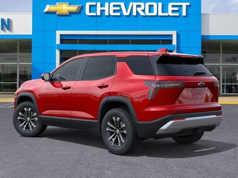 New 2026 Chevrolet Equinox LT image 3