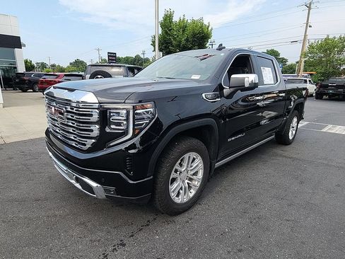 Certified 2025 GMC Sierra 1500 Denali w/ Denali Reserve Package AWD/4WD image 4