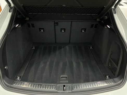 Used 2017 Porsche Macan image 18