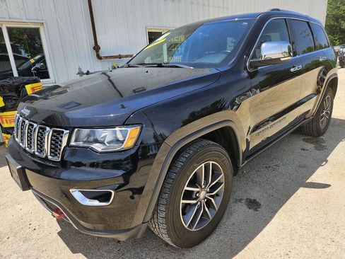 Used 2018 Jeep Grand Cherokee Limited AWD/4WD image 11