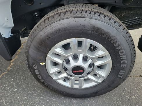 New 2026 GMC Sierra 2500 Pro w/ 1SA Pro Safety Plus Package image 5