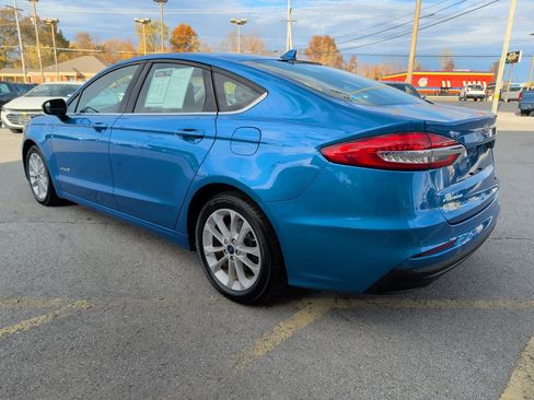 Used 2019 Ford Fusion SE image 5