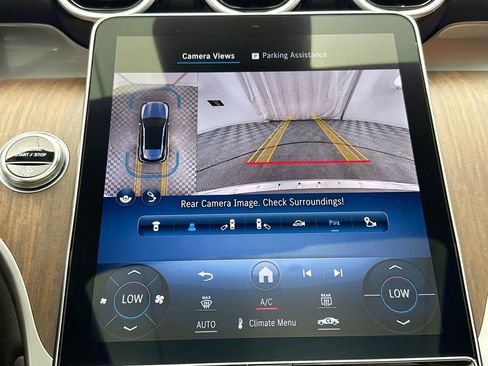 Used 2024 Mercedes-Benz GLC 300 GLC 300 image 15