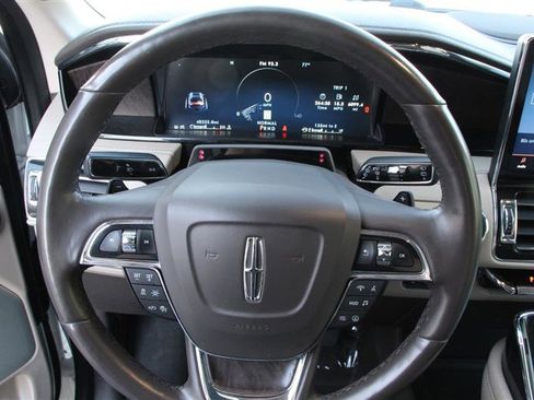 Used 2022 Lincoln Navigator L Reserve AWD/4WD image 28