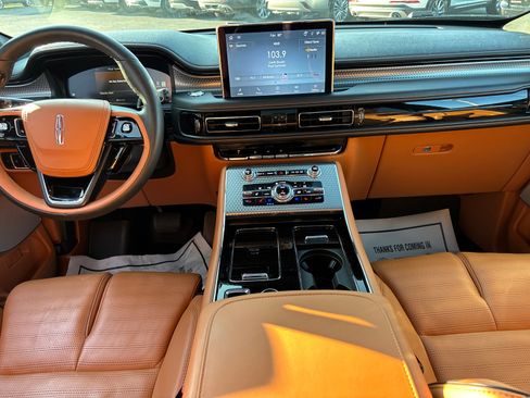 Certified 2024 Lincoln Aviator Black Label w/ Jet Package AWD/4WD image 29