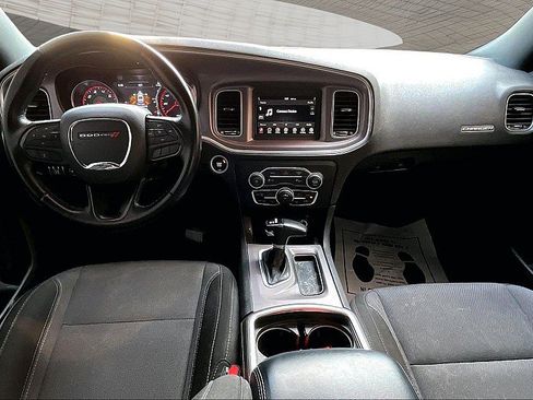 Used 2022 Dodge Charger SXT RWD image 13