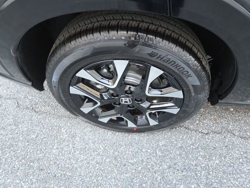 New 2026 Honda HR-V EX-L image 10