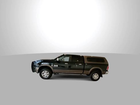 Used 2018 RAM 2500 Laramie w/ Convenience Group AWD/4WD image 5