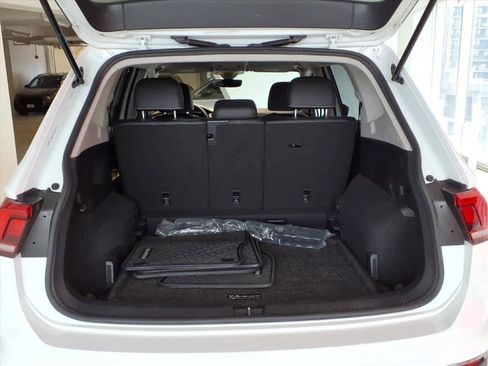 Used 2022 Volkswagen Tiguan SE image 20