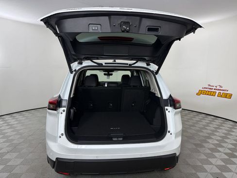 New 2026 Nissan Rogue SV image 9