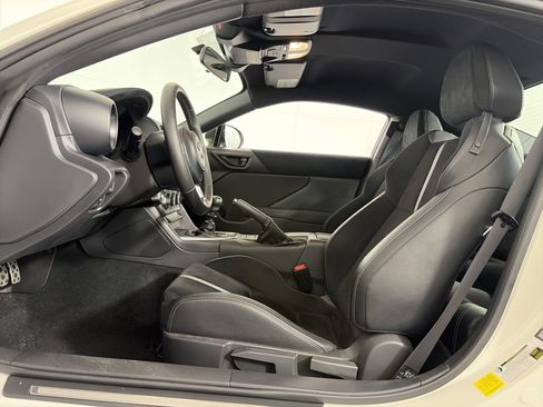 Used 2024 Toyota GR86 Premium RWD image 6