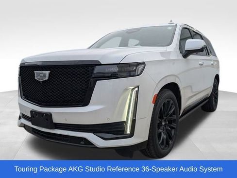 Used 2023 Cadillac Escalade Sport Platinum w/ LPO, ONYX Package image 3