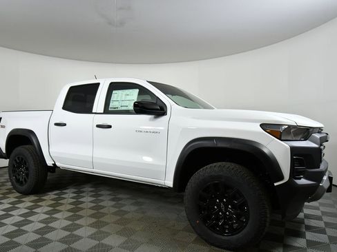 New 2026 Chevrolet Colorado Trail Boss AWD/4WD image 9