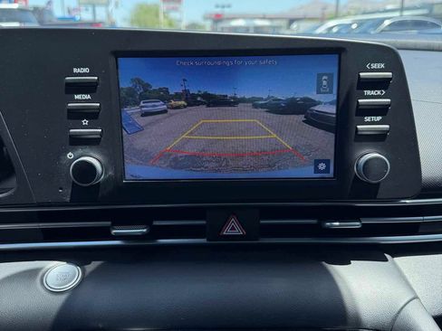 Used 2023 Hyundai Elantra SEL FWD image 12