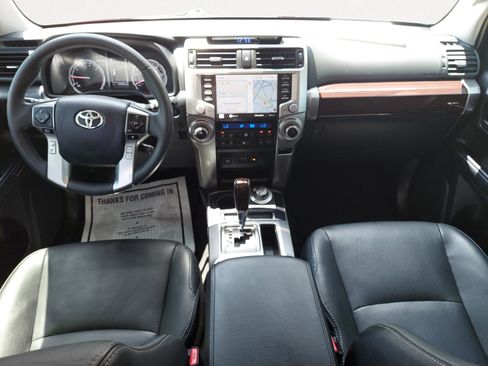 Used 2022 Toyota 4Runner Limited AWD/4WD image 3
