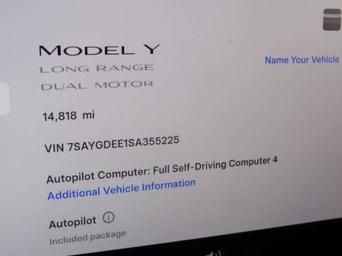 Used 2025 Tesla Model Y Long Range image 19