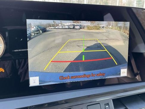 Used 2024 Lexus ES 250 w/ Premium Package image 28