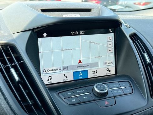 Used 2017 Ford Escape SE w/ Equipment Group 201A FWD image 18