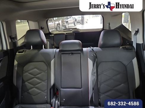 Used 2024 Volkswagen Atlas Peak Edition SE AWD/4WD image 15