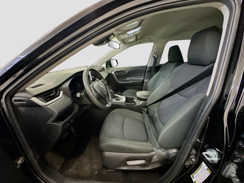 Used 2024 Toyota RAV4 LE image 13