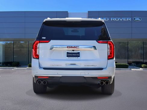 Used 2022 GMC Yukon XL Denali AWD/4WD image 5