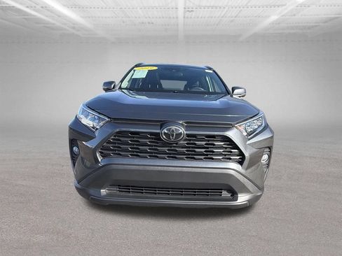 Used 2019 Toyota RAV4 XLE Premium w/ Cold Weather Package AWD/4WD image 15