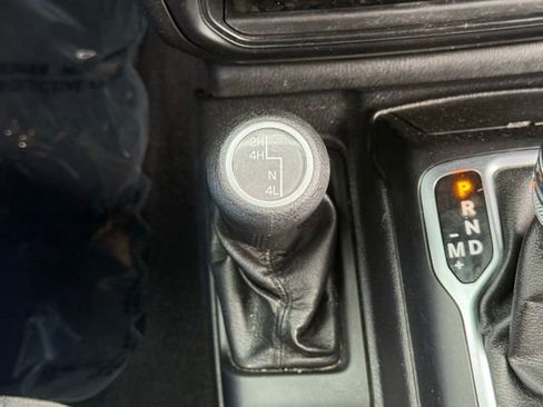 Used 2020 Jeep Wrangler Unlimited Sport S AWD/4WD image 29