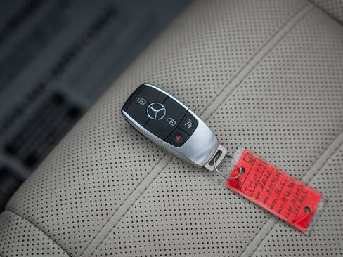 Used 2020 Mercedes-Benz GLS 450 4MATIC image 49