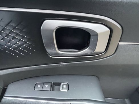 Certified 2023 Kia Sorento EX image 13