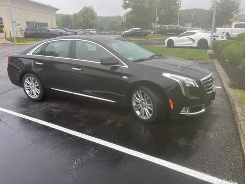 Used 2019 Cadillac XTS Luxury FWD image 4