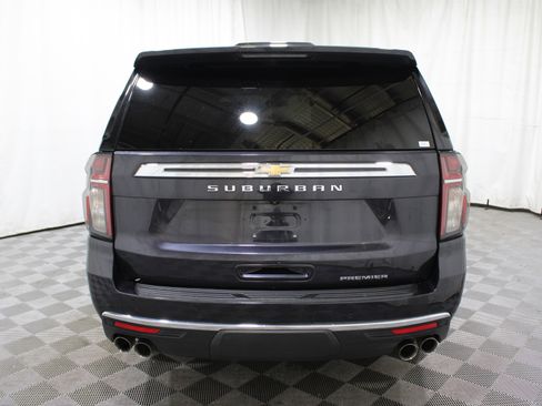 Used 2022 Chevrolet Suburban Premier image 38