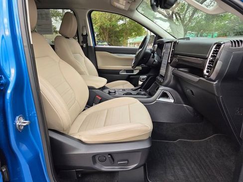 Used 2025 Ford Ranger Lariat w/ Chrome Accent Package AWD/4WD image 23